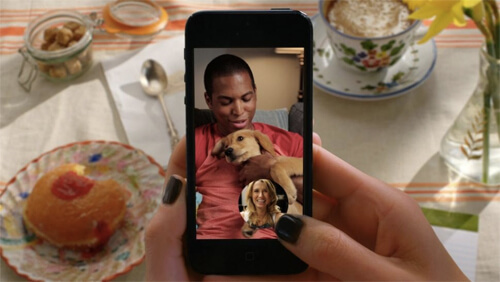 Snapchat adds mobile messaging + video chat. Photo credit: Digitaltrends.com