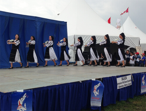 Romanian folk dancers at Heritage Festival! 