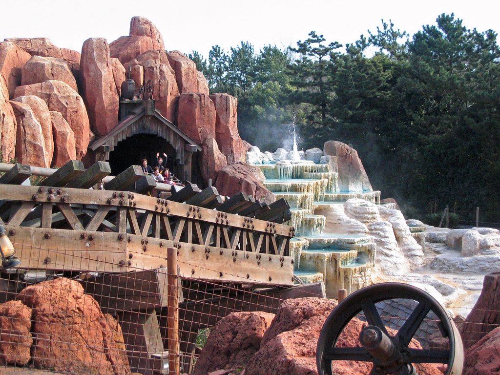 Big Thunder Mountain Railroad Disneyland Frontier Land Ride Amusement Park