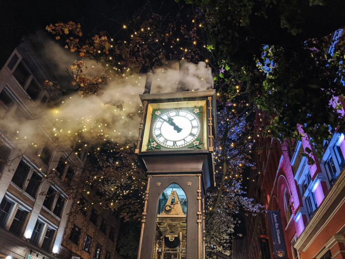 Instagrammable Vancouver - Picture Perfect Spots in Vancouver British Columbia - Murals - Scenic - Hello BC - Travel Guide - Gastown Steam Clock
