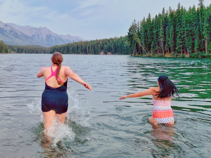 Explore Alberta - Banff National Park - Parks Canada - Johnson Lake - Mountain Adventure -Travel - Canmore - Swimming