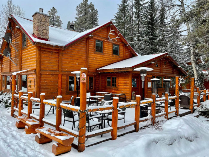 Baker Creek Mountain Resort - Explore Alberta - Travel Alberta - Lake Louise - Mountain Getaway 3