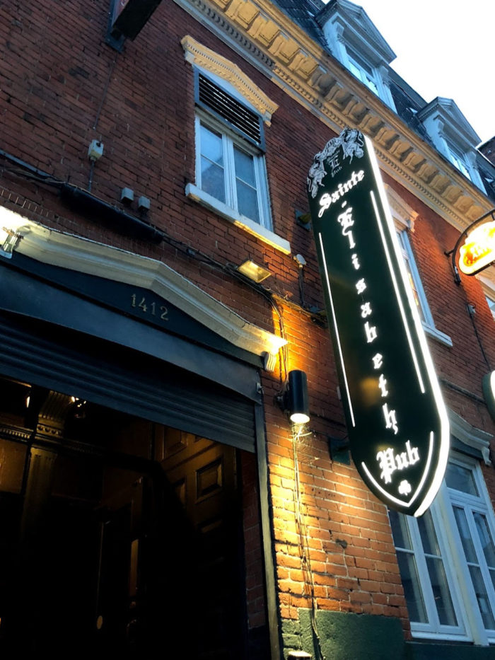 Explore Montreal Quebec - Travel - What to Eat - Food - Restaurants - Le Saint Elisabeth Bar